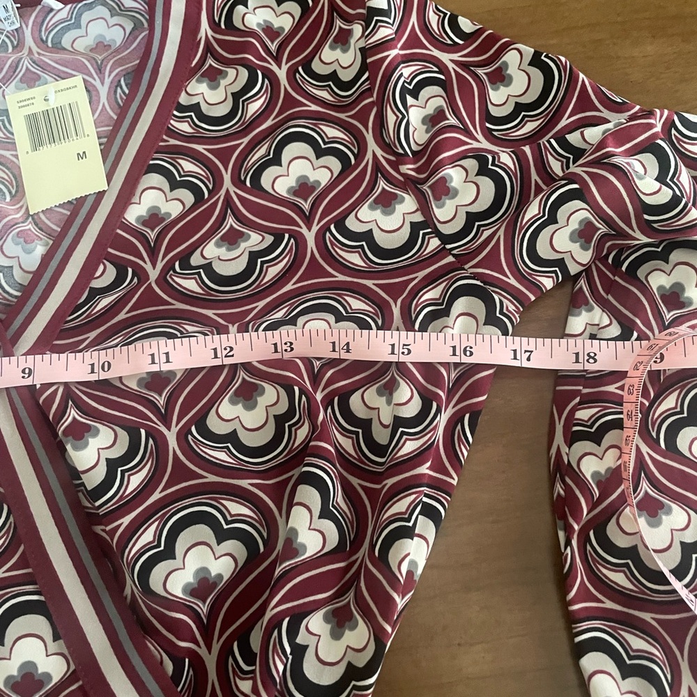 Max studio Elegant Geometric Patterned Wrap Dress… - image 3